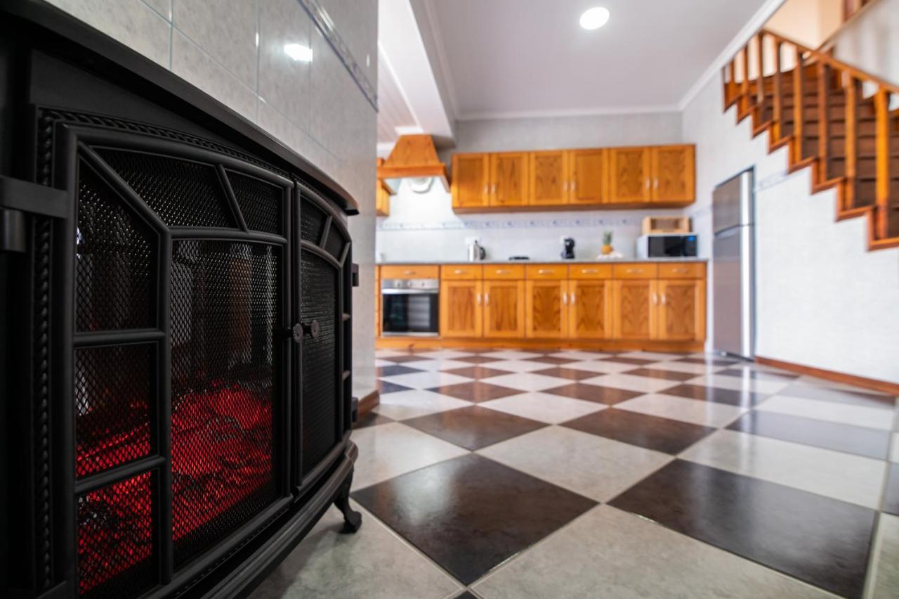 הוילה פובואסאו Casa Xadrez מראה חיצוני תמונה